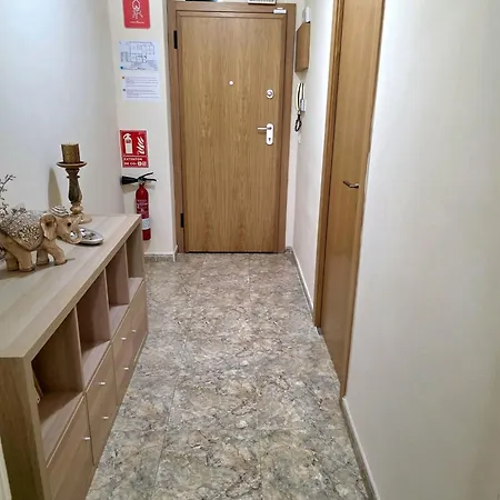 Tranquila, Agradable Cerca De Valencia En Vivienda Compartida