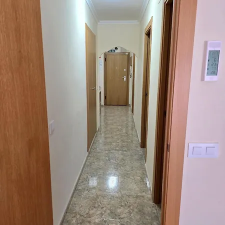 Tranquila, Agradable Cerca De Valencia En Vivienda Compartida *